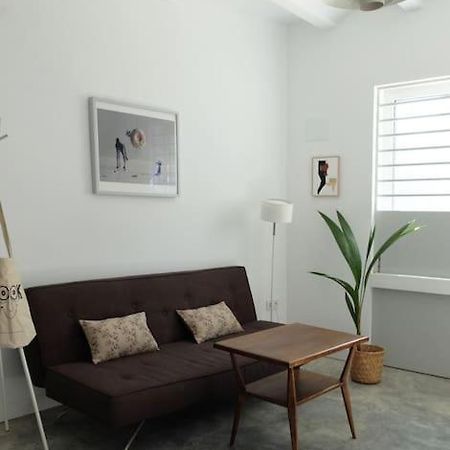 Design Apartment Near City Center, Cool Popular Neighborhood เซบีญา ภายนอก รูปภาพ